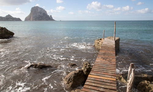 Cala d’Hort Ibiza: The Complete Guide to the Beach With the Best View of Es Vedrà