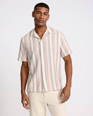 Express Men's Textured Gradient Stripe Cotton Stretch Short Sleeve Shirt in Peach