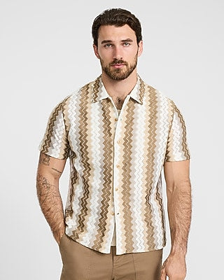 Express Men's Textured Zig Zag Striped Short Sleeve Shirt in Neutral Small