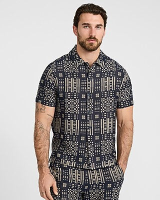 Express Men's Textured Jacquard Cotton-Blend Short Sleeve Shirt in Blue Small