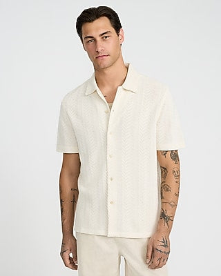 Express Men's Textured Chevron Short Sleeve Shirt in White Small