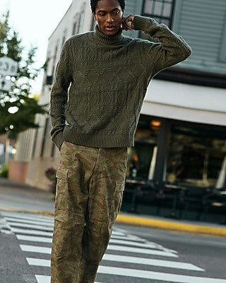 Express Men's Cable Knit Turtleneck Sweater in Green Small