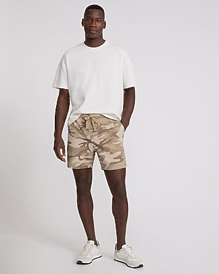 Express Men's 6" Drawstring Elastic Waist Shorts in Camo