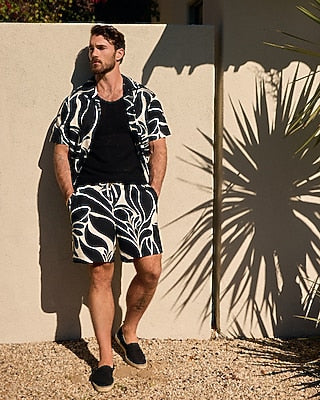 Express Men's 6" Slim Abstract Contrast Linen-Blend Drawstring Elastic Waist Short in B&w Print