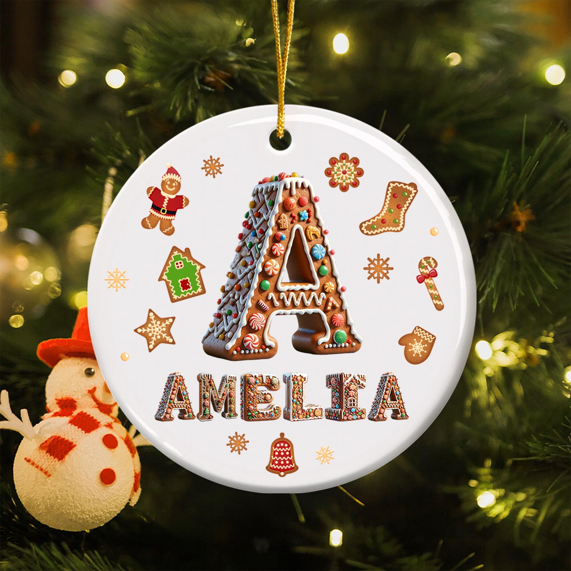 Personalizado Gingerbread Man Casa Bastón de caramelo Ornamento de cerámica con el nombre y la inicial Inicio Árbol Decoración Regalo de Navidad para Niños Familia