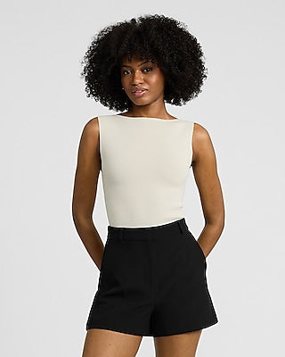 Express Women's Editor Studio Stretch Twill Super High Waisted Tailored Shorts in Pitch Black