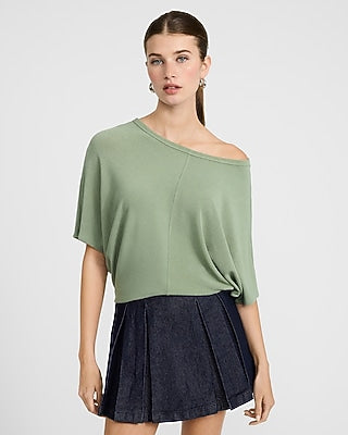 Express Women's Crepe Off The Shoulder Short Sleeve Sweater in Green Small