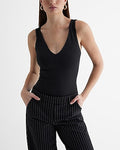 Express Women's Body Contour High Compression Double V-Neck Tank Top in Pitch Black