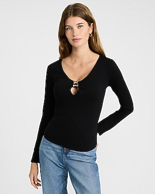 Express Women's Gold Hardware V-Neck Long Sleeve T-Shirt in Pitch Black