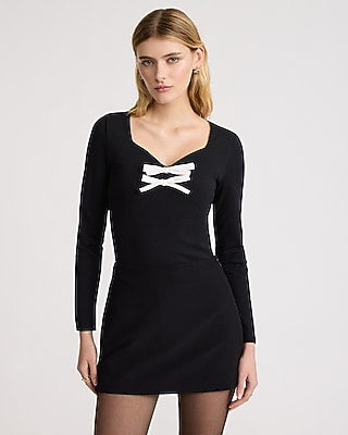 Express Women's Fitted Sweetheart Long Sleeve Bow T-Shirt in Black Small