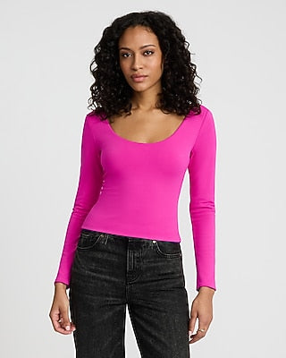Express Women's Body Contour High Compression Reversible Scoop Neck T-Shirt in Neon Berry