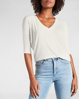 Express Women's Relaxed V-Neck Three Quarter Sleeve London T-Shirt in White Small