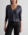 Express Women's Supersoft Relaxed Shine V-Neck Long Sleeve T-Shirt in Navy Blue
