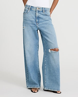 Express Women's Low Slung Light Wash Ripped Baggy Jeans in Blue, size: 0