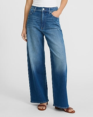 Express Women's Low Slung Baggy Jeans in Medium Wash
