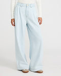 Express Women's High Waisted Light Wash Pleated Relaxed Trouser Jeans in Blue, size: 0