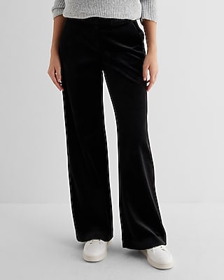 Express Women's Editor Mid Rise Velvet Relaxed Trouser Pant in Pitch Black