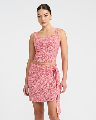 Express Women's Summer-Blend Linen Printed High Waisted Tie Wrap Mini Skirt in Red Small