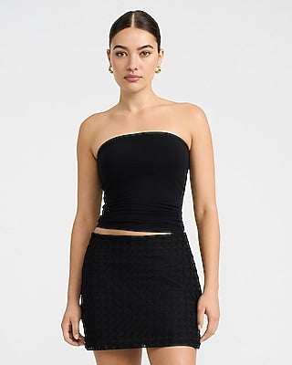 Express Women's Editor Lace Super High Waisted Mini Skort in Pitch Black