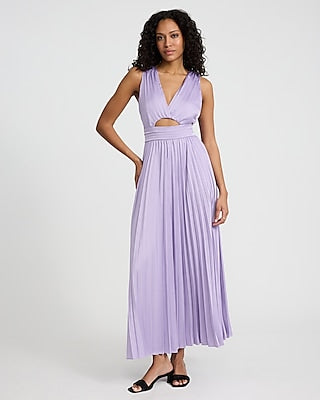 Express Women's Satin Pleated V-Neck Sleeveless Cutout Maxi Dress With Pockets in Light Purple