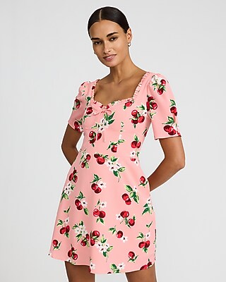 Express Women's Floral Sweetheart Puff Sleeve Smocked Back Mini Dress With Pockets in Pink Print