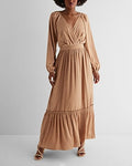 Express Women's Satin Floral Jacquard V-Neck Tiered Maxi Dress in Pecan