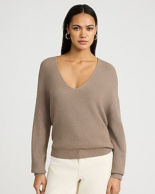 Express Women's Ultrasoft Ribbed Relaxed V-Neck Sweater in Mushroom