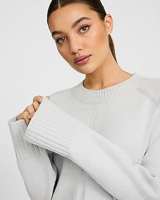Express Women's Plush Airy Soft Crew Neck Wide Sleeve Sweater in Silver Heather Gray