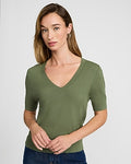 Express Women's Airy Soft V-Neck Skimming Short Sleeve Sweater in Green