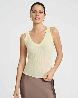 Express Women's Lightweight Textured Ribbed V-Neck Sweater Tank Top in Yellow Small