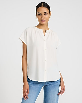 Express Women's Crew Neck Short Sleeve Novelty Button Front Top in White Small