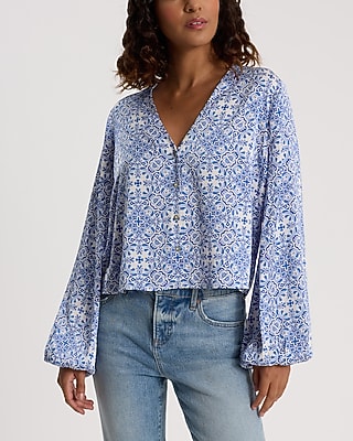 Express Women's Printed V-Neck Balloon Sleeve Button Up Shirt in Blue Print