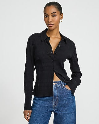 Express Women's Textured Fitted Essential Shirt in Pitch Black