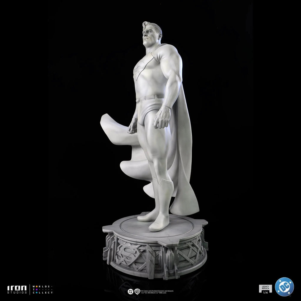 Statue Superman (Marble Version) - DC Trinity - Legacy Replica 1/4 - Iron Studios