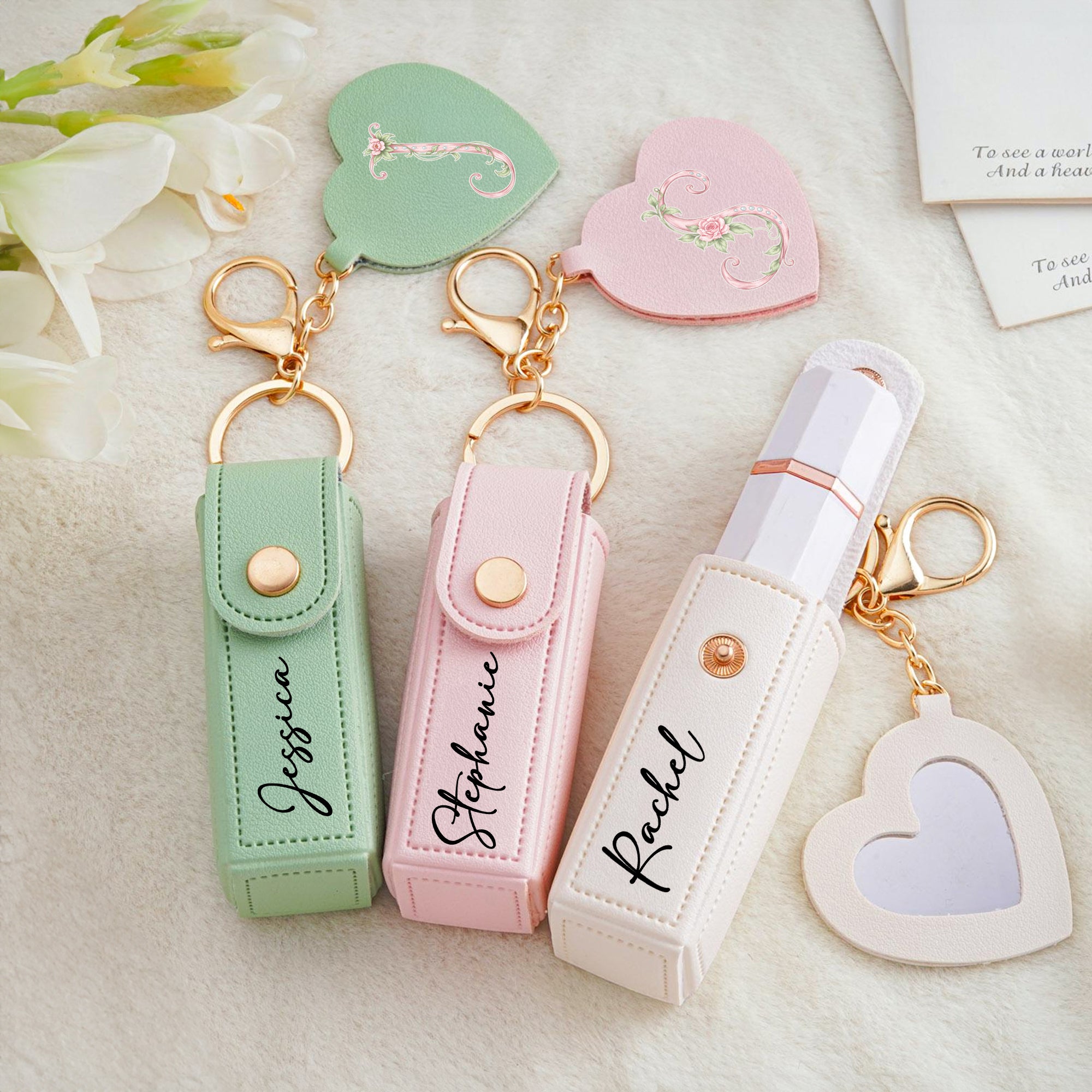Llavero Lápiz Labial con Nombre e Inicial en Forma de Corazón Espejo Floral PU Cuero Regalo de Cumpleaños para Damas de Honor Mejores Amigas