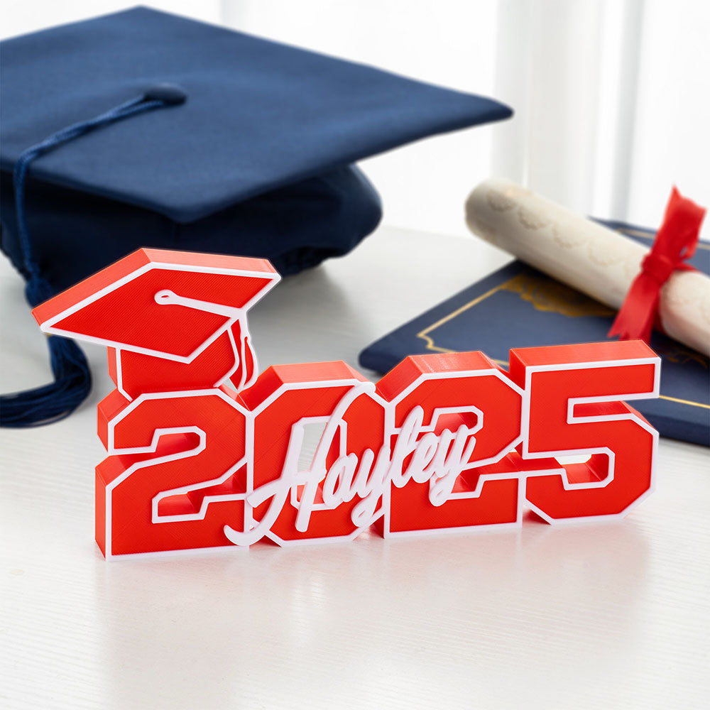 Personalizado Multicolor 3D Impreso Grad Cap Año Nombre de la placa de escritorio Decoración Clase de 2025 Regalo de Graduación para Graduados Compañeros de clase