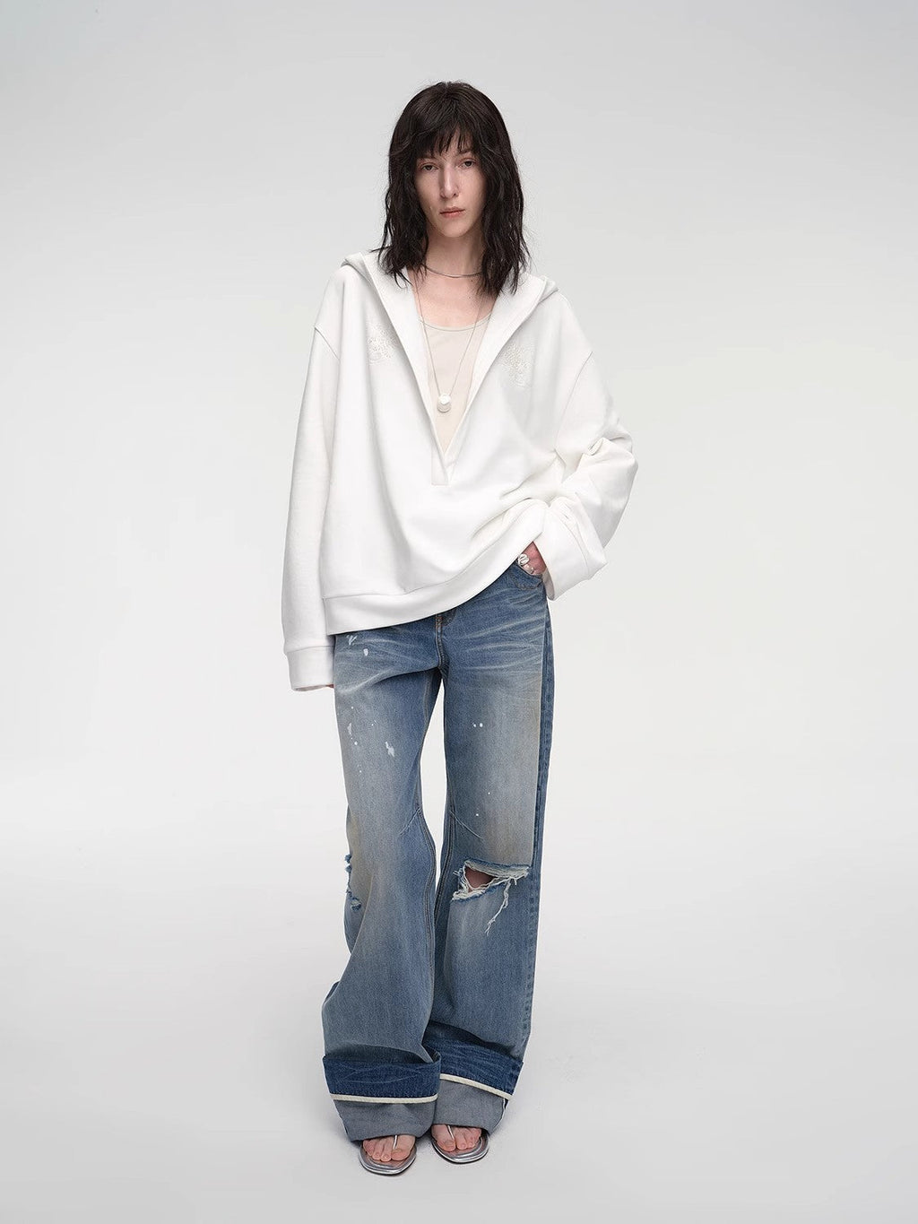 Leisure Style Handmade Rice Grain Embroidery Sequins Deep V Hooded Simple Profile Sweatshirt