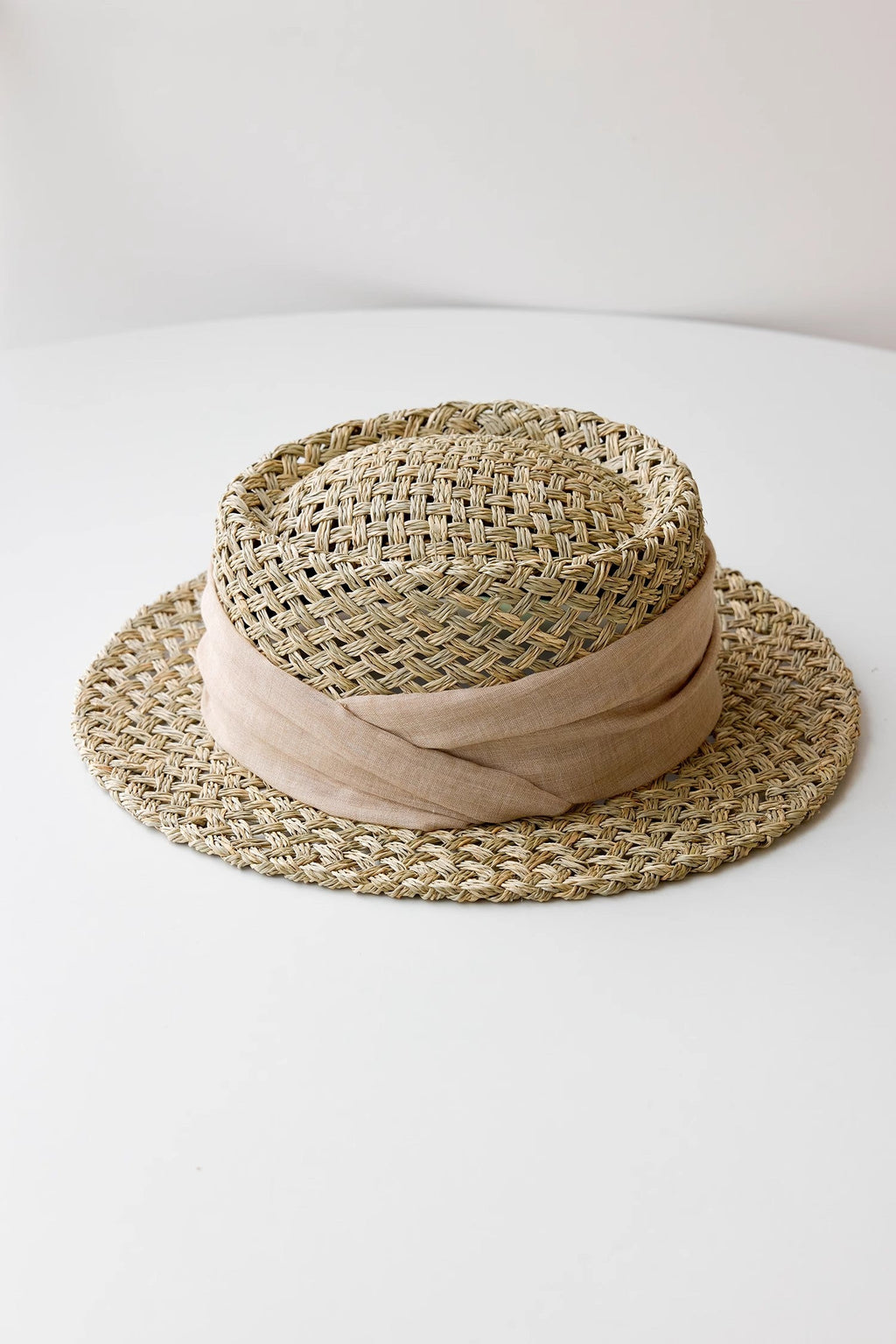 Casual Beach Hat French retro all-match salty grass woven concave top sun hat for summer