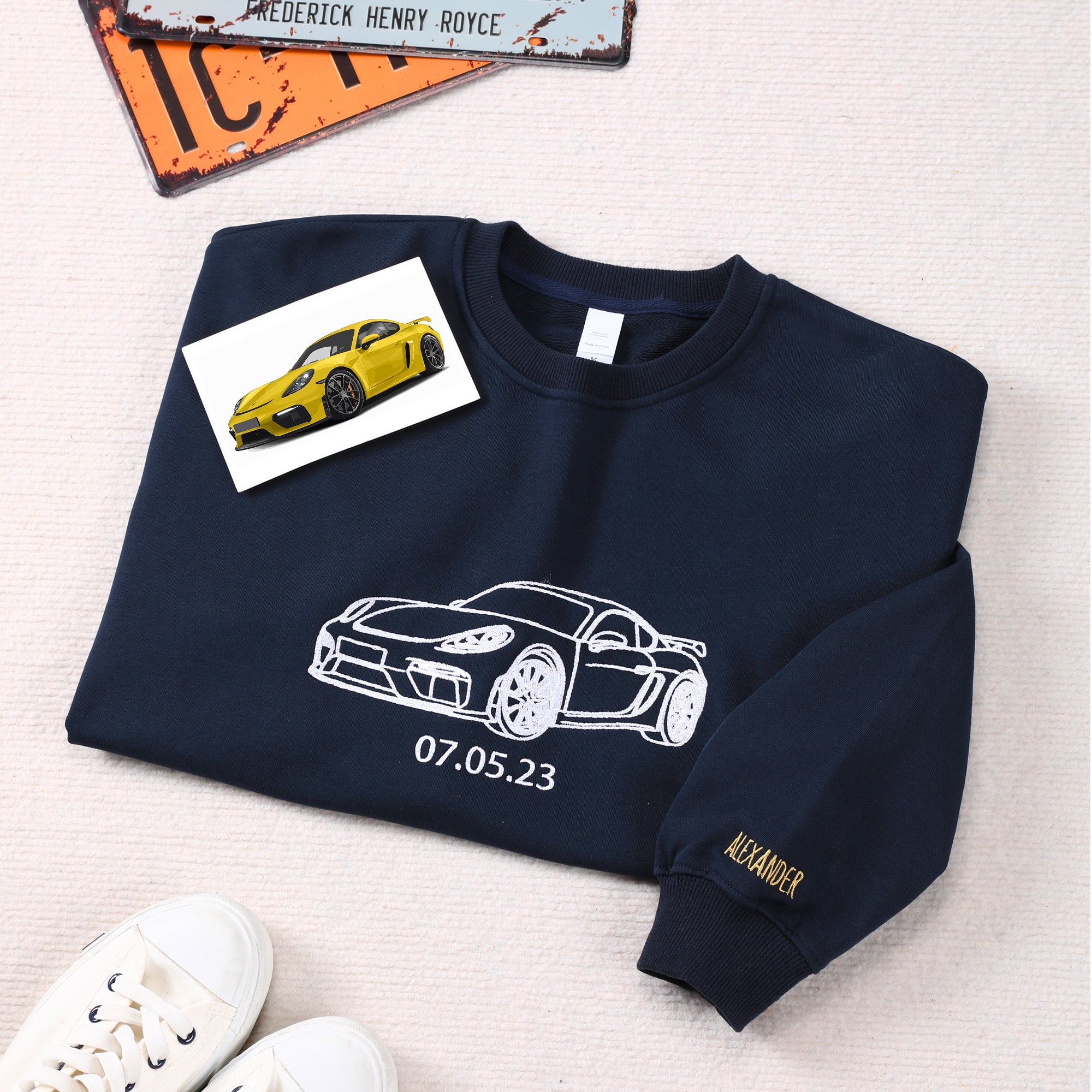 Personalizada Iconic Car Motocycle Bordado Foto Camiseta Sudadera Sudadera con capucha con texto Cumpleaños Aniversario Regalo para los propietarios de automóviles