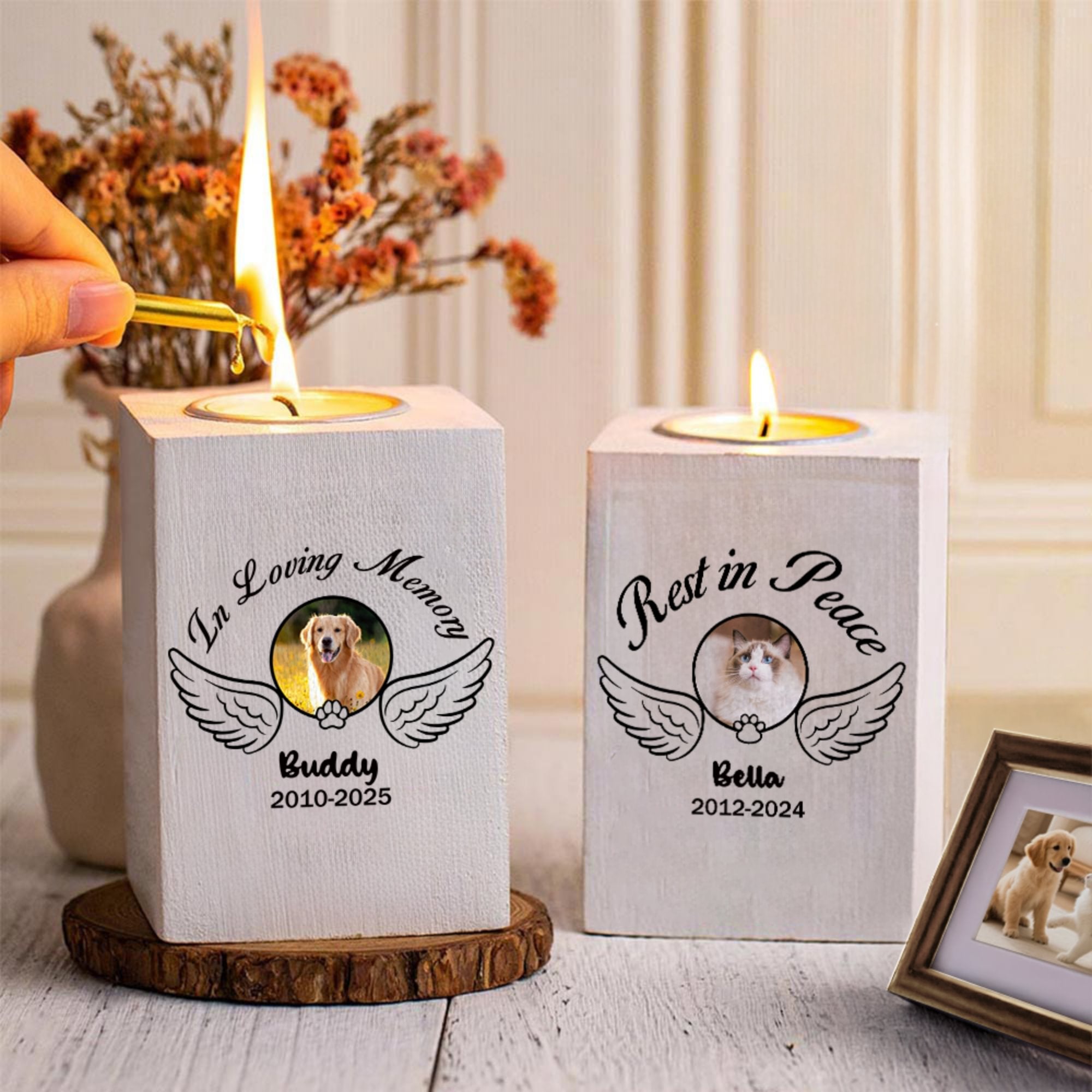 Personalizado Paw Angel Wings Pet Foto Portavelas de madera con el título Nombre y Año Pérdida de la mascota Simpatía Memorial Gift for Pet Owner