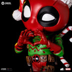 Statue Deadpool (Holidays Version) - Marvel Comics - Minico - Iron Studios