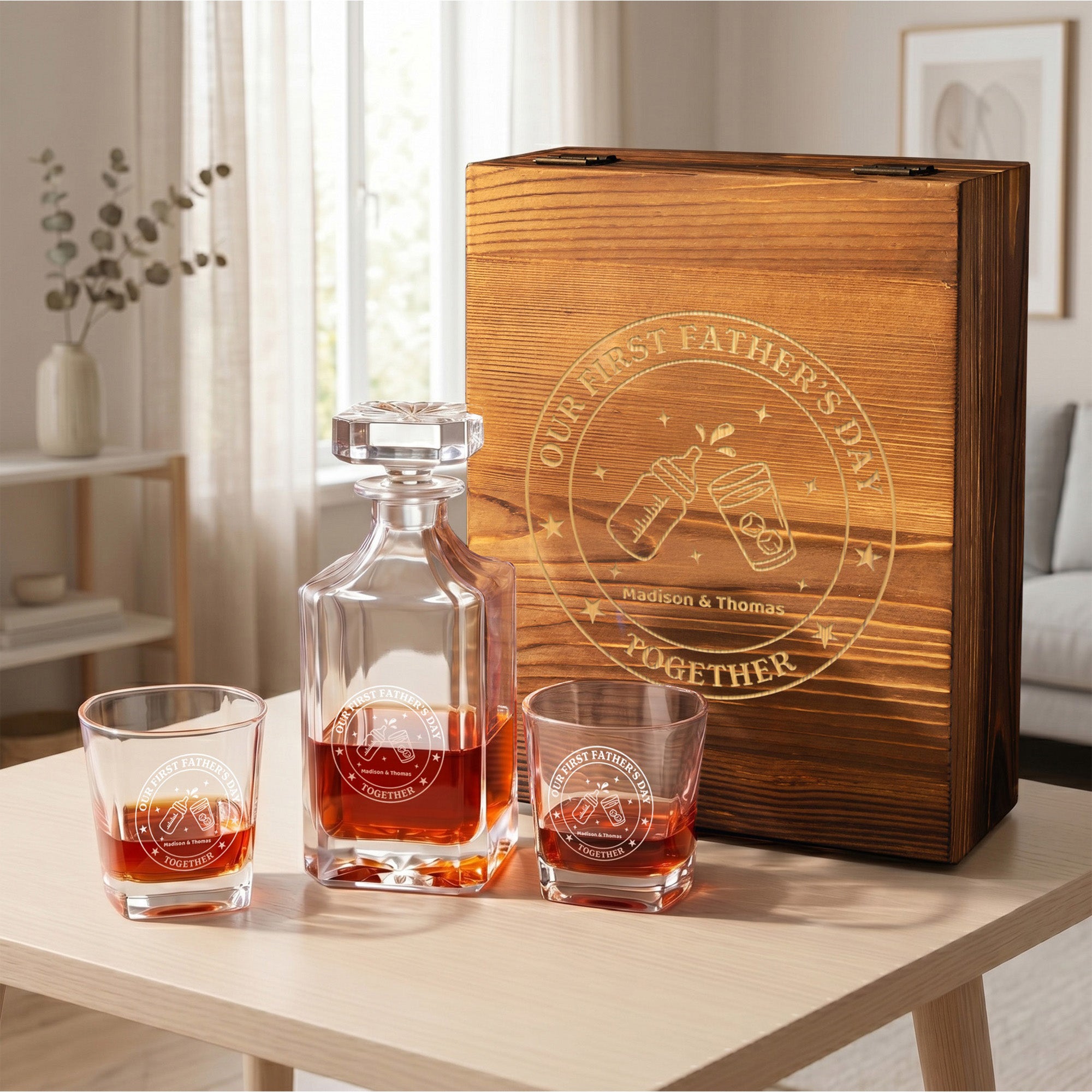 Decantador de Whisky Personalizado Nuestro Primer Día del Padre 4 Copas con Nombre Cumpleaños Aniversario Día del Padre Regalo para Hombres Amigos