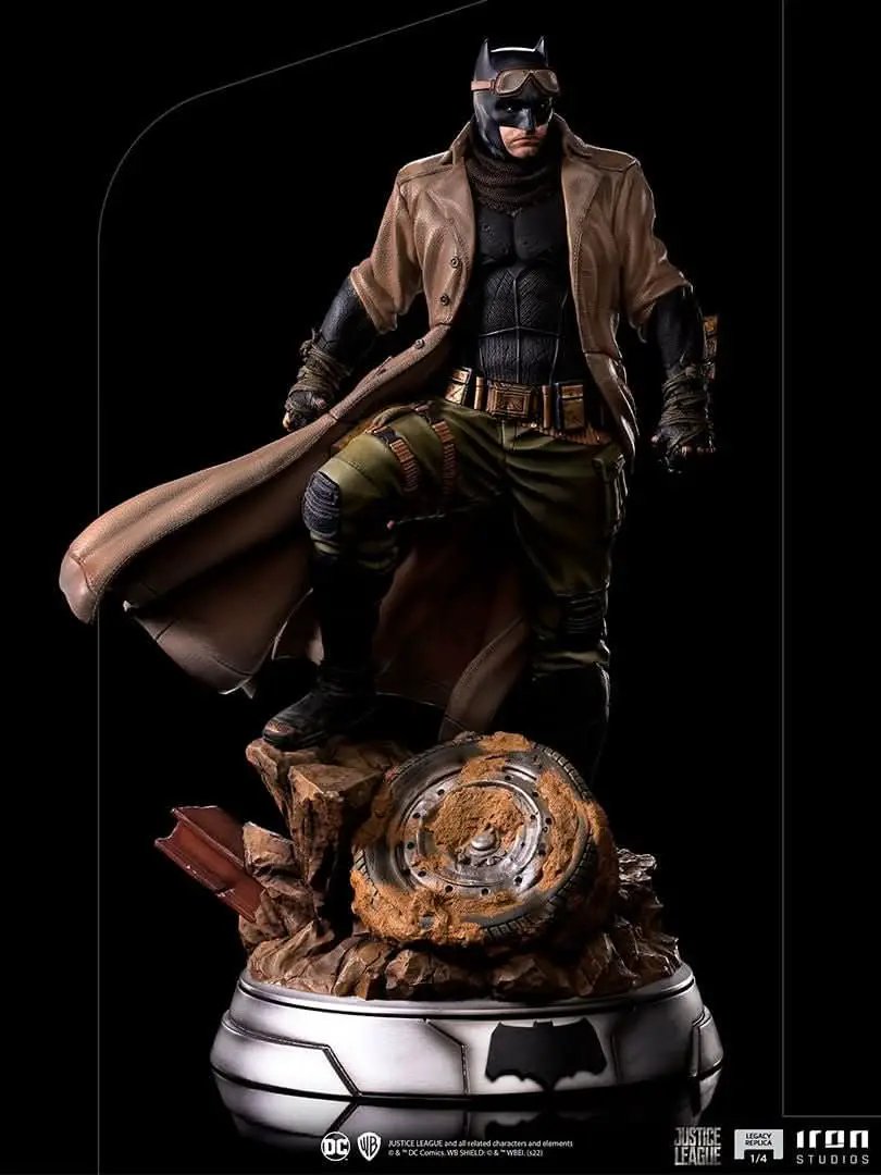 Statue Batman Knightmare - Zack Snyder's Justice League - Legacy Replica 1/4 - Iron Studios