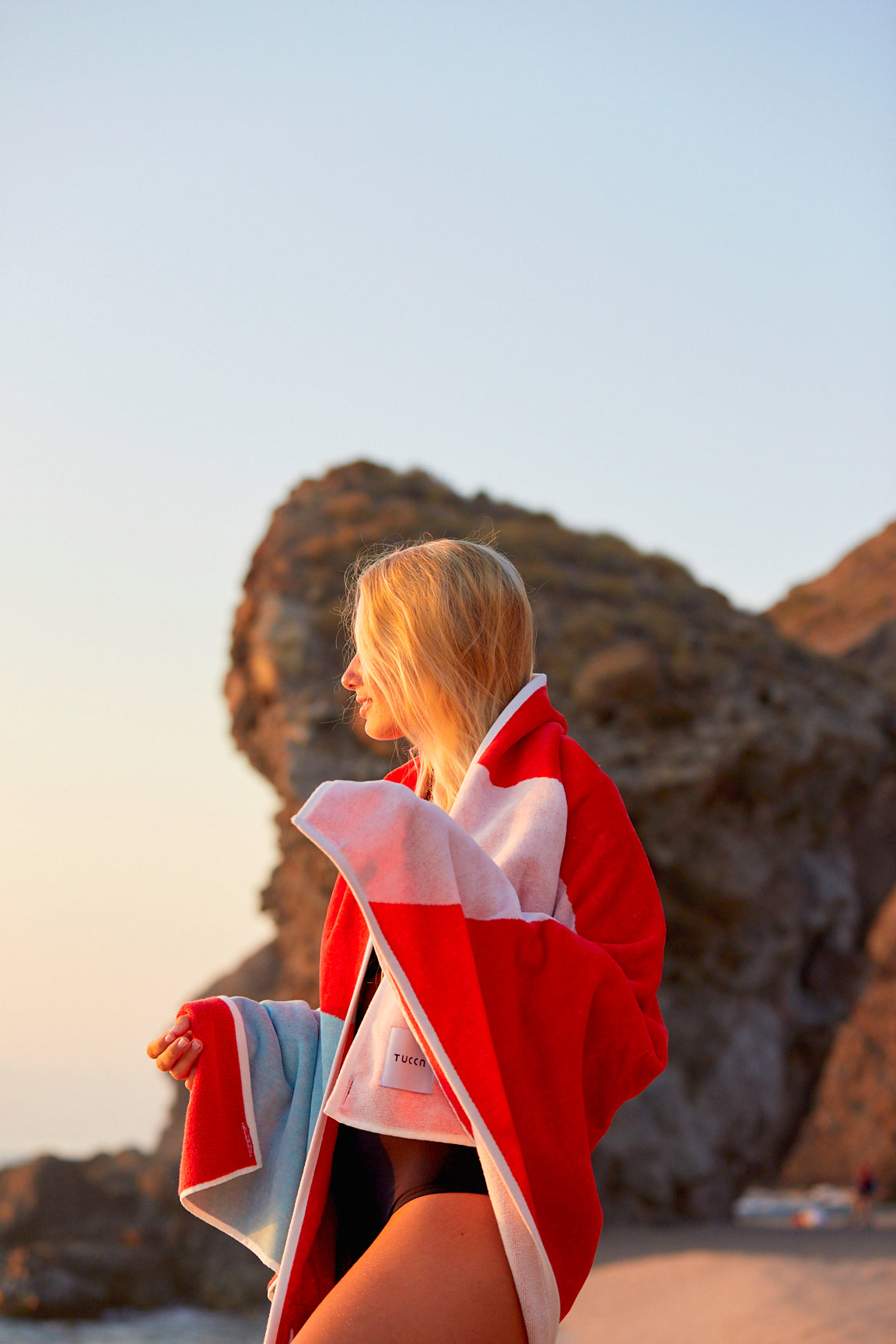 BERRY - Toalla de playa de algodón orgánico con bolsillo