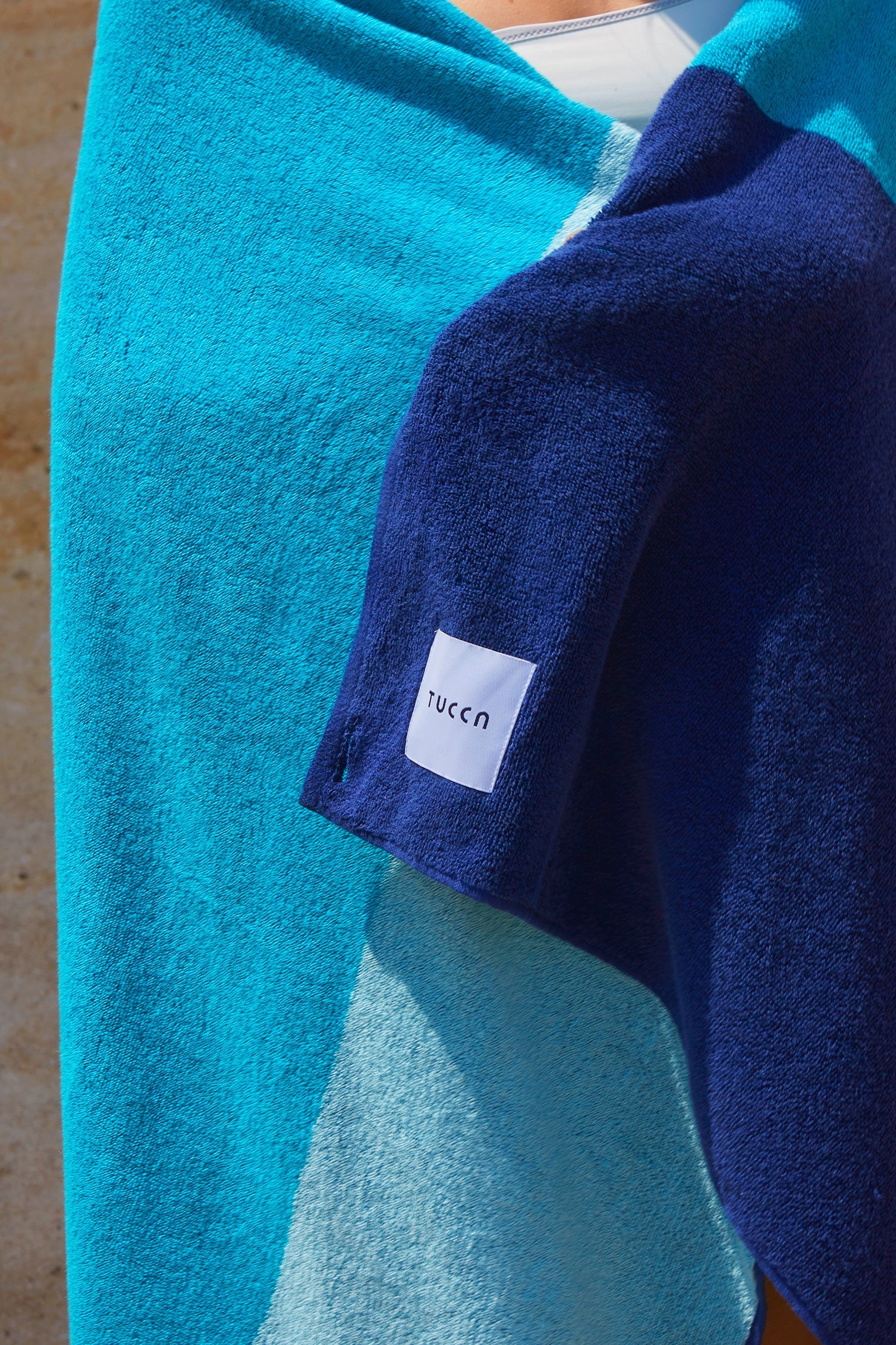 SWELL - Toalla de playa de algodón orgánico con bolsillo