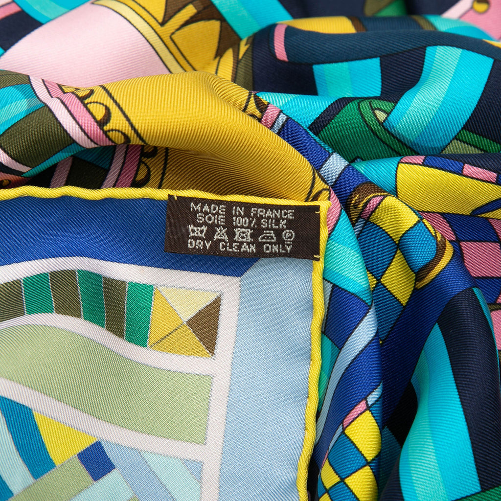 Colliers de Chiens Silk Shawl