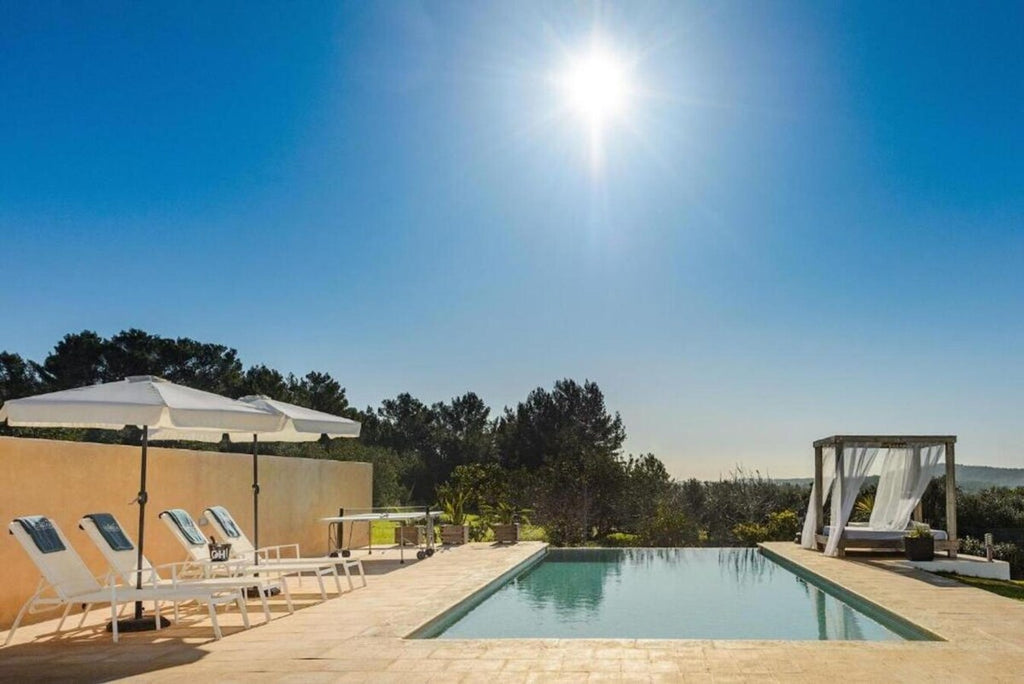 Comfy and Private Ibiza Villa in San Antonio