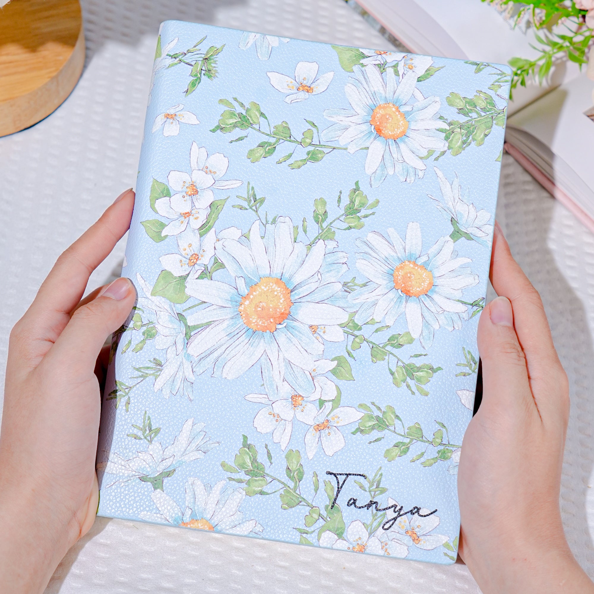Cuaderno personalizado con nombre y 400 páginas en cuero de PU con diseño de margaritas Regalo de cumpleaños para mujer