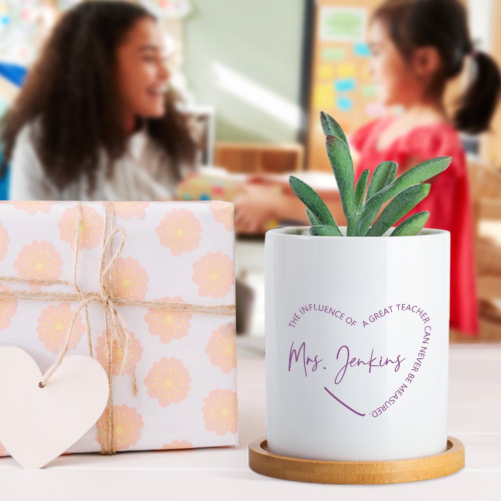 Maceta de Cerámica con Drenaje y Bandeja de Bambú Personalizada A Great Teacher Heart Quotes Decoración de Escritorio Agradecimiento Regalo del Día del Maestro para Profesores
