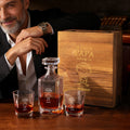 Personalizado 1-8 Lindo Línea Personajes de dibujos animados Whisky Decantador 2 Copas Caja Set con Nombres y Título Día del Padre Cumpleaños Regalo para los amantes del licor